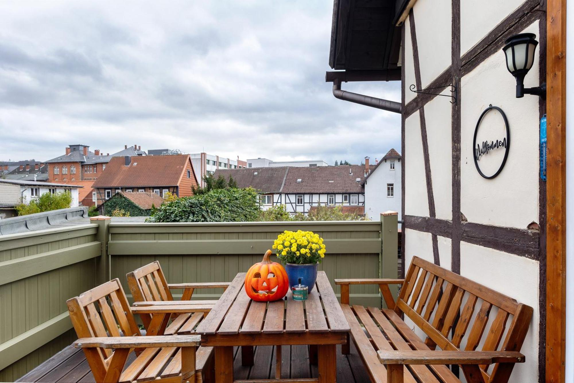 Vintage Wohnung Im Fachwerkhaus Wernigerode Exterior photo